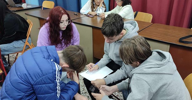 Δράσεις για την Δημοκρατία και την Συμπερίληψη πραγματοποίησε το 3ο ΓΕΛ Θήβας