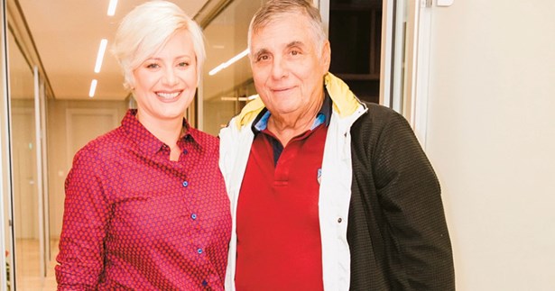 Μαρία Καρρά: Δεσμεύουν τα ακίνητα της χήρας Τράγκα, της αφήνουν τη σύνταξη χηρείας