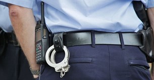 Συνελήφθη στη Χαλκίδα για πρόσκληση σωματικών βλαβών και παράβαση του νόμου περί όπλων