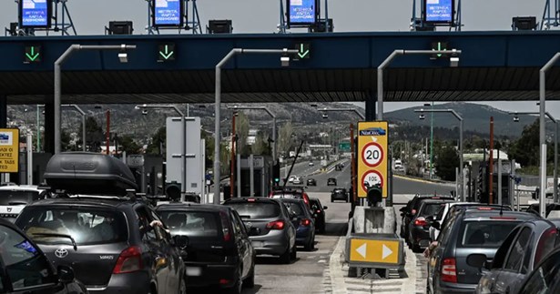 Πού και πόσο αυξάνονται τα διόδια από σήμερα - Τι ισχύει για την Αττική Οδό