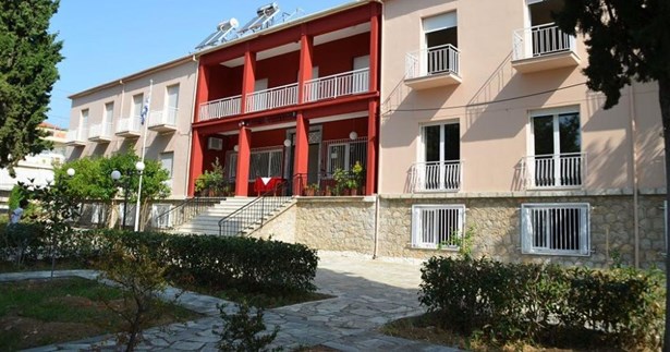 Ξεκίνησαν οι εγγραφές στο Γενικό Εκκλησιαστικό Γυμνάσιο και Λύκειο Λαμίας «Όσιος Βησσαρίων ο Αγαθωνίτης»