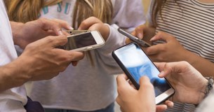 Φλόριντα: Αντιδράσεις για αμφιλεγόμενο νομοσχέδιο που απαγορεύει τα social media σε παιδιά κάτω των 16 ετών