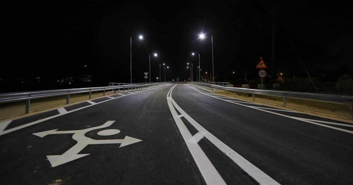 Δόθηκε στην κυκλοφορία η καινούρια γέφυρα των Φύλλων Δόθηκε στην κυκλοφορία η καινούρια γέφυρα των Φύλλων