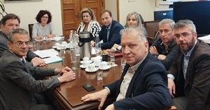 Με εκπροσώπους της Συντονιστικής Επιτροπής Φορέων Θήβας συναντήθηκε η βουλευτής του ΚΚΕ Μαρία Κομνηνάκα