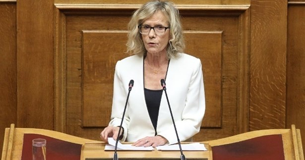 Γιώτα Πούλου: Στήριξη στον αγώνα και τις διεκδικήσεις των εργαζομένων στην ΜΟΡΝΟΣ ΑΕ