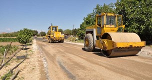 Έναρξη εργασιών βελτίωσης Αγροτικών Οδών στις Δ.Ε. Θήβας, Βαγίων, Πλαταιών, Θίσβης