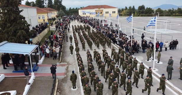 Ορκίστηκαν οι νεοσύλλεκτοι οπλίτες της 2025 Α` ΕΣΣΟ στο ΚΕΠΒ Θήβας (ΦΩΤΟ)