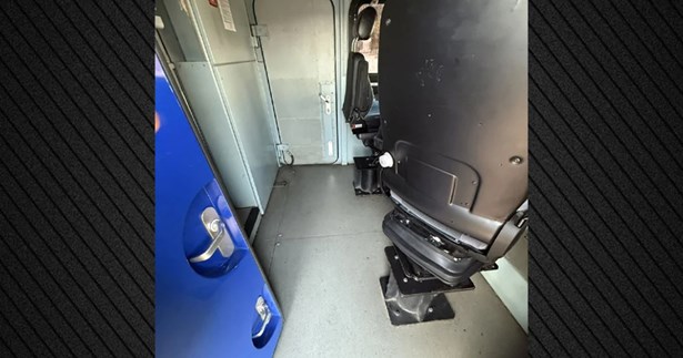 Η φωτογραφία που ανέβασε ο πρόεδρος εργαζομένων της Hellenic Train - Δεν υπήρχε εύφλεκτο υλικό στο τρένο, αδύνατον να χωρέσουν 125 μπιτόνια στον θάλαμο