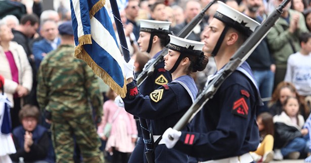 Viral το βίντεο με τα συνθήματα της Σχολής Υπαξιωματικών του Ναυτικού κατά της Τουρκίας - Δείτε τη σκηνή