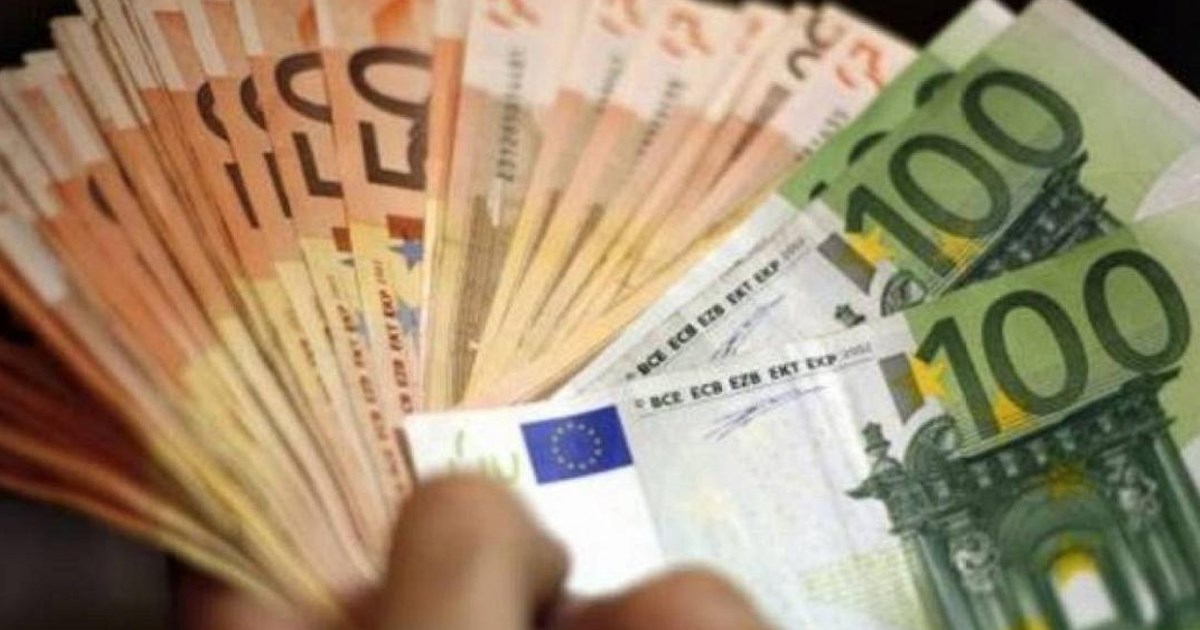 Έχασε 15.000 ευρώ και ζητά τη βοήθεια όλων Έχασε 15.000 ευρώ και ζητά τη βοήθεια όλων