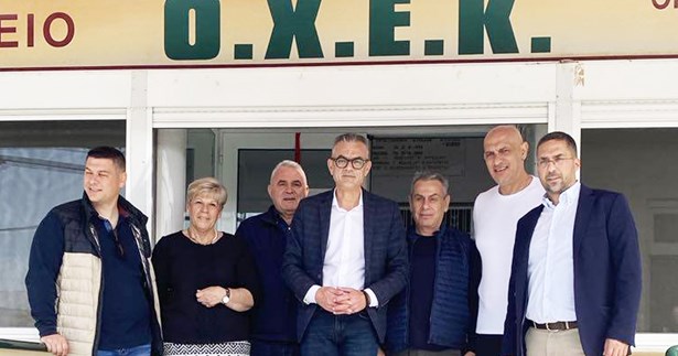 Επίσκεψη του Δημάρχου Θηβαίων στα Γηροκομεία της Θήβας
