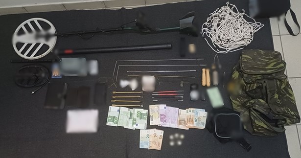 4 συλλήψεις στο Καρπενήσι για όπλα και χρυσές λίρες