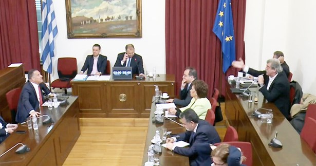 Επεισόδιο Γεωργιάδη - Πολάκη στη Βουλή: «Να πας λεβέντικα να δικαστείς» - «Λες παπ», δείτε βίντεο
