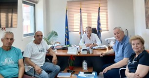 Συνάντηση γνωριμίας και συνεργασίας του νέου Δ.Σ. της Ένωσης Μικρασιατών Θήβας με τον Δήμαρχο Θηβαίων