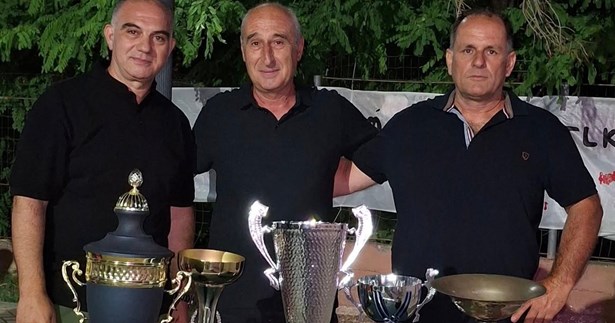 Ο Ιωάννης Δομβραίνος συνεχίζει στον πάγκο του Θεσπιακού