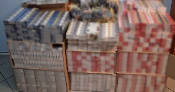 Συνελήφθη με 4.9000 αδασμολόγητα πακέτα τσιγάρων στη Χαλκίδα