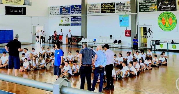 Με επιτυχία ολοκληρώθηκε το Basketball Camp στο Κλειστό Γυμναστήριο Αλιάρτου με τον Νίκο Οικονόμου