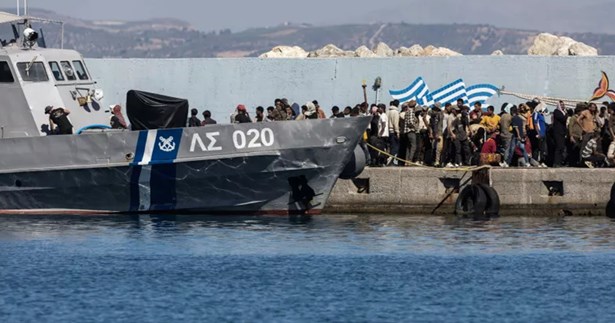 Πως και γιατί τελικά η Κρήτη μετατράπηκε σε νέα Λαμπεντούζα