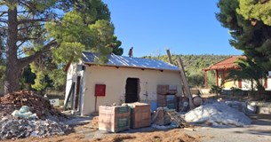 Πραγματοποιούνται εργασίες στο δημοτικό Γραβιάς και το Γυμνάσιο-Λύκειο Γαλαξιδίου
