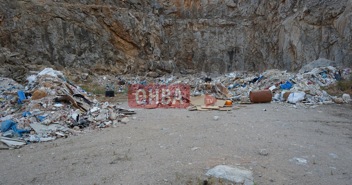 Περιβαλλοντικό έγκλημα έξω από το Μουρίκι Θήβας (ΒΙΝΤΕΟ) Περιβαλλοντικό έγκλημα έξω από το Μουρίκι Θήβας (ΒΙΝΤΕΟ)