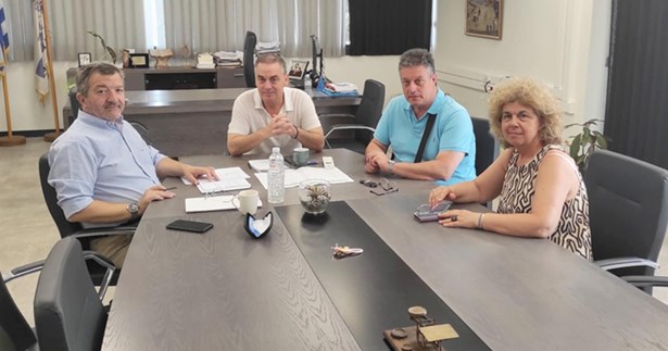 Συνάντηση του Δημάρχου Λεβαδέων με τον Διοικητή του ΓΝ Λιβαδειάς - ΓΝ Θήβας