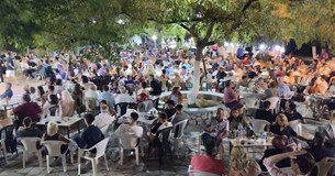 «Το χωριό μας ξαναγέμισε ζωή - Χώστια ενωμένα, Χώστια περήφανα!»
