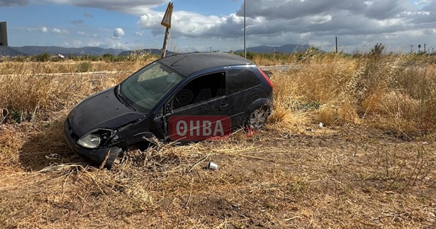 Τροχαίο ατύχημα στη Θήβα με έναν τραυματία (ΒΙΝΤΕΟ)