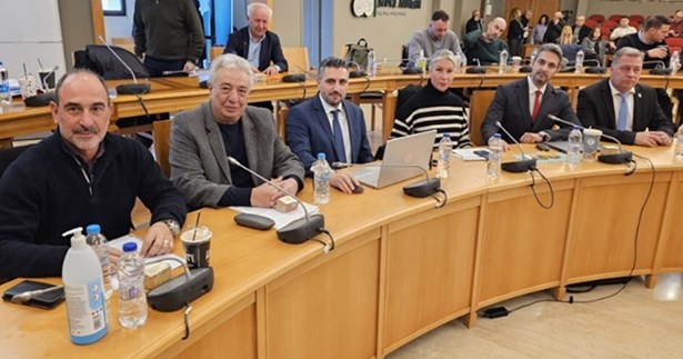Ε.Π.Κ.: «Αδειασμα του Περιφερειάρχη Στερεάς Ελλάδας από τον Υφυπουργό Παιδείας»