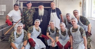 Αγιασμός στο Κέντρο Εκπαιδεύσεως Πυροβολικού Θηβών