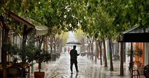 Καιρός: Έρχεται φθινόπωρο διαρκείας με βροχές από αύριο - Πτώση της θερμοκρασίας έως και 8 βαθμούς