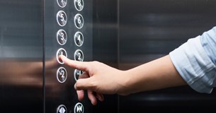Ποιος πληρώνει τον λογαριασμό της απογραφής για τα ασανσέρ - Καβγάδες διαχειριστών, ιδιοκτητών και ενοικιαστών στις πολυκατοικίες