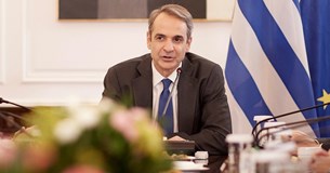 Πακέτο 1,75 δισ. για 4 εκατ. πολίτες, νέο πλαίσιο για μετανάστες και αλλαγές στη στρατιωτική θητεία σήμερα στο υπουργικό