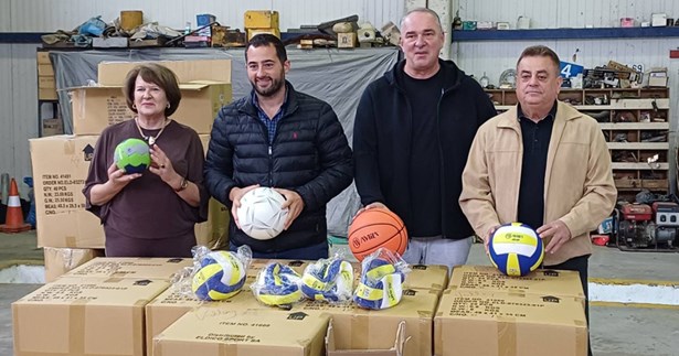 Αθλητικός εξοπλισμός διανείμετε σε 265 Δημοτικά Σχολεία της Στερεάς Ελλάδας