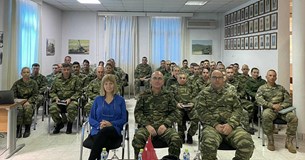 Ενημέρωση στελεχων του ΚΕΠΒ ΚΕΝ ΘΗΒΑΣ για το αρχαιολογικό μουσείο της πόλης