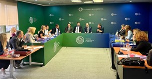 Ευρεία σύσκεψη στο ΥΠΕΝ με πρωτοβουλία Σπανού