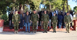 Επίσκεψη μαθητών του 3ου Γυμνασίου στο ΚΕΠΒ Θήβας - Πραγματοποίησαν βολές εξομοίωσης