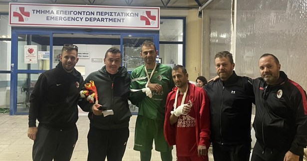 Στο νοσοκομείο δύο παίχτες του Κιθαιρών Καπαρελλίου μετά από τραυματισμό
