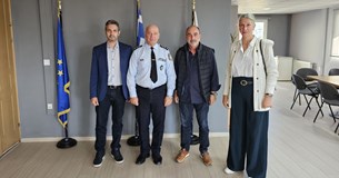 Επίσκεψη της Ε.Π.Κ. στον στον Γενικό Περιφερειακό Αστυνομικό Διευθυντή Στερεάς Ελλάδας Επίσκεψη της Ε.Π.Κ. στον στον Γενικό Περιφερειακό Αστυνομικό Διευθυντή Στερεάς Ελλάδας