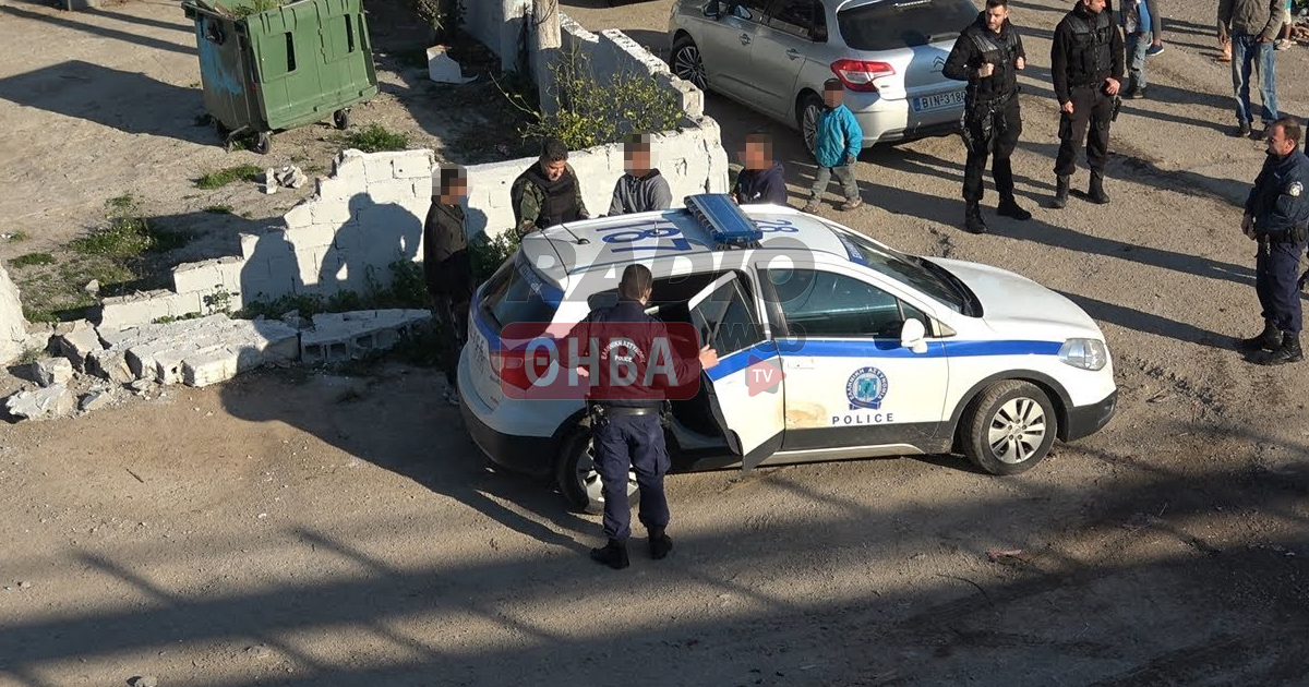 Ενίσχυση του Α.Τ. Θήβας για την καταπολέμηση της παραβατικότητας των Ρομά ανακοίνωσε ο Λ. Κτιστάκης