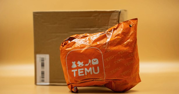 Τέλος στα αφορολόγητα δέματα - Έρχονται δασμοί από το 2026 για Temu & Shein