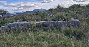 Την ανάδειξη του αρχαιολογικού χώρου και της Ακρόπολης Αλιάρτου επιδιώκει ο Δήμος Αλιάρτου-Θεσπιέων