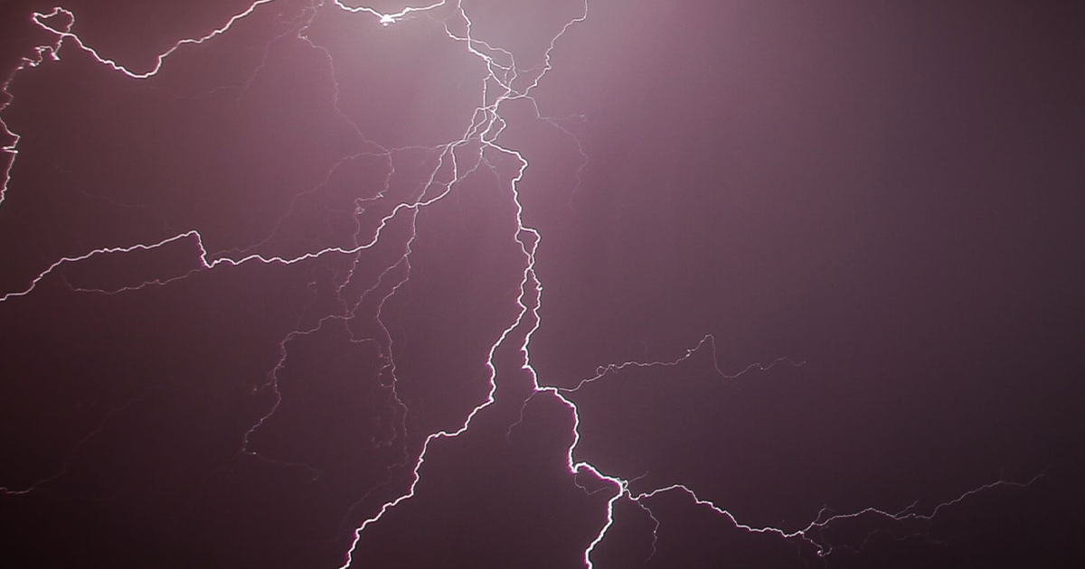 Κεραυνός χτύπησε στρατόπεδο στο Μεσολόγγι: Στο νοσοκομείο τέσσερις φαντάροι