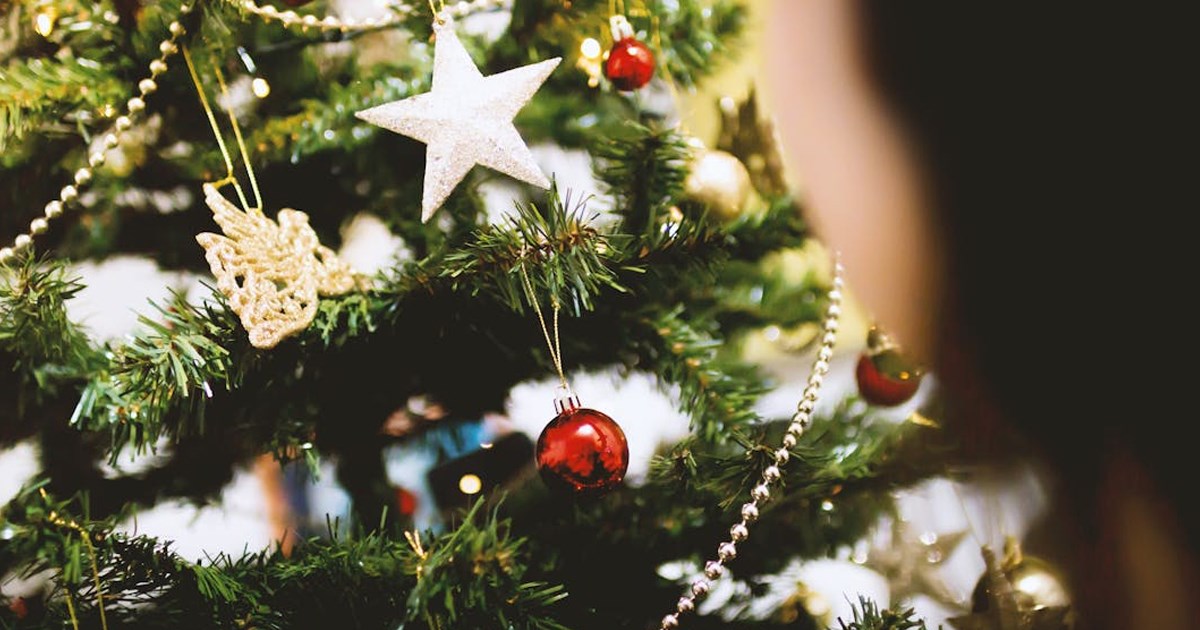 Νέα ημερομηνία για το άναμμα του Χριστουγεννιάτικου Δέντρου στη Θήβα 