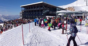 Αυτές είναι οι τιμές του Χιονοδρομικού Κέντρου Παρνασσού για το 2025-2026