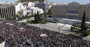 Σ.Ε.Ο.Ε.Λιβαδειάς: Η κυβέρνηση καταργεί το δικαίωμα διαδήλωσης και φακελώνει διαδηλωτές