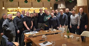 Συνάντηση του Σωματείου «ΕΣΤΙΑΣΗ ΘΗΒΑΣ» με Προέδρους Εστίασης από όλη την Ελλάδα Συνάντηση του Σωματείου «ΕΣΤΙΑΣΗ ΘΗΒΑΣ» με Προέδρους Εστίασης από όλη την Ελλάδα