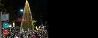 «Βούλιαξε» το κέντρο της Θήβας στο άναμμα του Χριστουγεννιάτικου δέντρου με την Ήβη Αδάμου