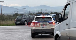 Μετωπική σύγκρουση έξω από τη Θήβα με τέσσερις τραυματίες