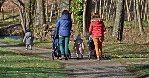 Νέα πρωτοβουλία από το δήμο Αλιάρτου Θεσπιέων - Επίδομα σε ζευγάρια για την απόκτηση παιδιού Νέα πρωτοβουλία από το δήμο Αλιάρτου Θεσπιέων - Επίδομα σε ζευγάρια για την απόκτηση παιδιού