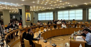 Με τη συμμετοχή μαθητών πραγματοποιήθηκε η συνεδρίαση του Περιφερειακού Συμβουλίου Στερεάς Ελλάδας